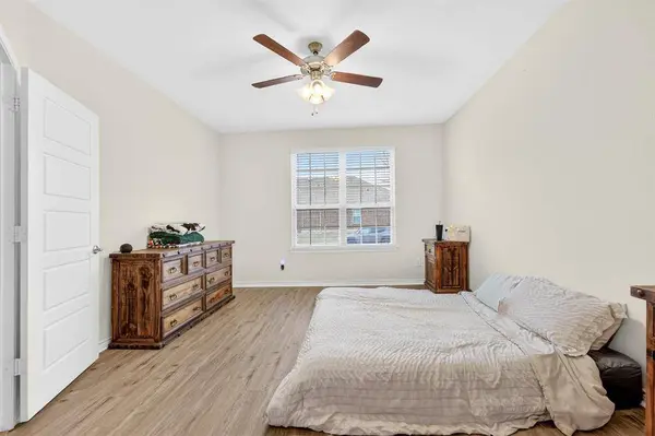 2261 Obsidian Drive, Aubrey, TX 76068