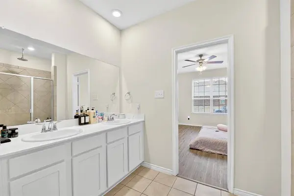2261 Obsidian Drive, Aubrey, TX 76068