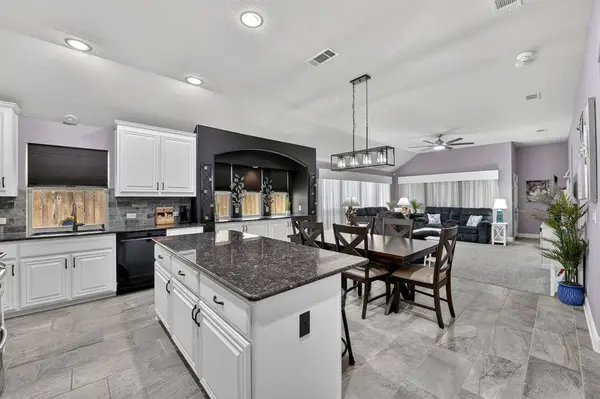 1120 Ponderosa Drive, Aubrey, TX 76227