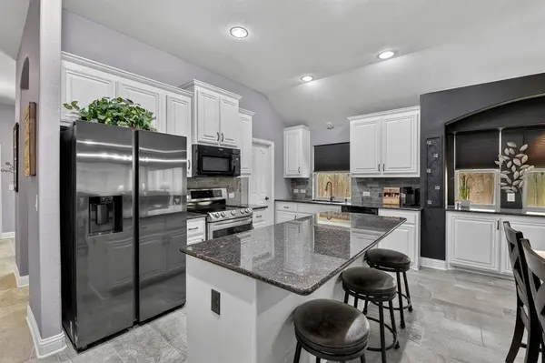 1120 Ponderosa Drive, Aubrey, TX 76227