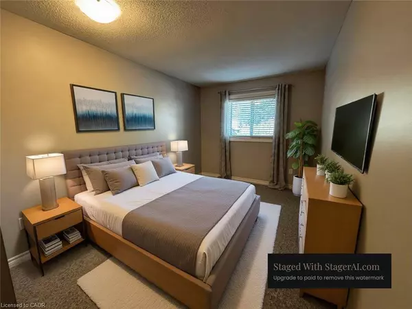 102 Bonaventure Drive #Upper, London, ON N5V 4A7