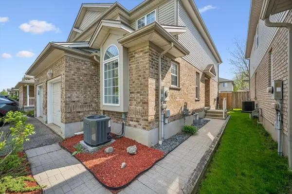 511 Dansbury DR, Waterloo, ON N2K 4K8