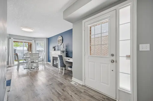511 Dansbury DR, Waterloo, ON N2K 4K8