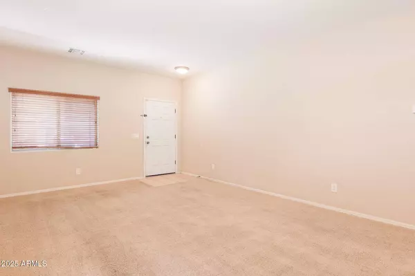 19735 N PEPKA Court, Maricopa, AZ 85138