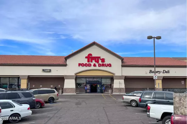 10268 W POTTER Drive, Peoria, AZ 85382