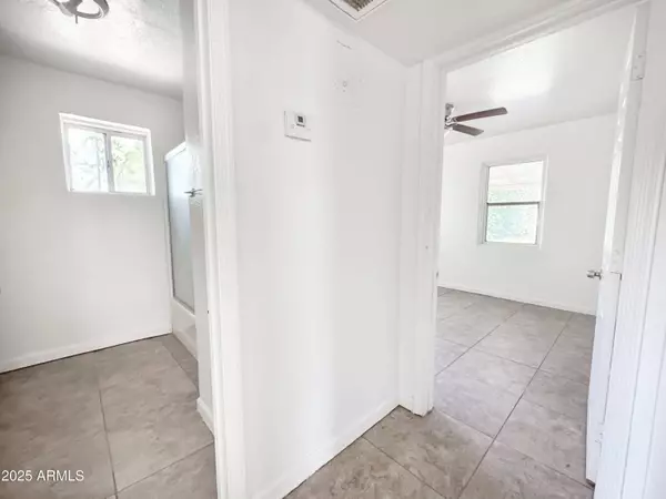 2134 E OAK Street, Phoenix, AZ 85006