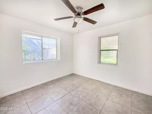 2134 E OAK Street, Phoenix, AZ 85006