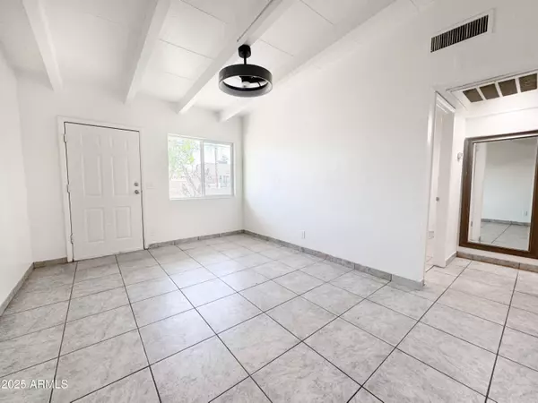 1626 N 31ST Place, Phoenix, AZ 85008