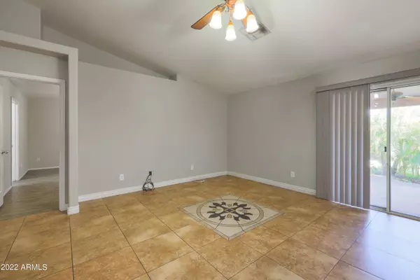 4986 E MAGNUS Drive, San Tan Valley, AZ 85140