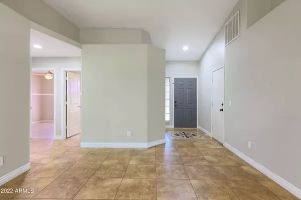 4986 E MAGNUS Drive, San Tan Valley, AZ 85140