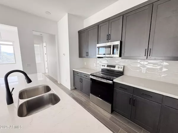 16143 E LOWDEN Road, Scottsdale, AZ 85262