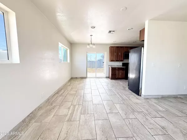 2739 W RANCHO Drive, Phoenix, AZ 85017