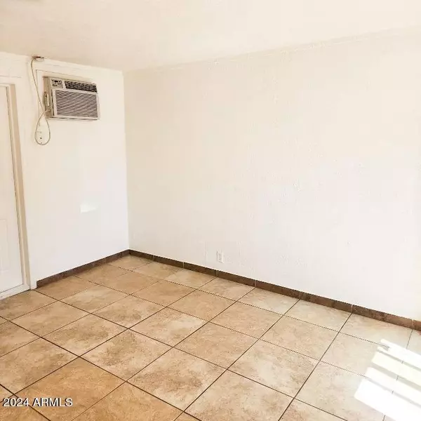 3601 W MELVIN Street #7, Phoenix, AZ 85009