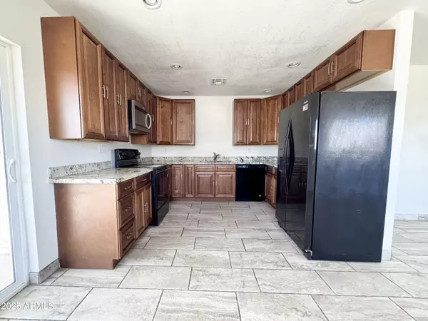 2739 W RANCHO Drive, Phoenix, AZ 85017