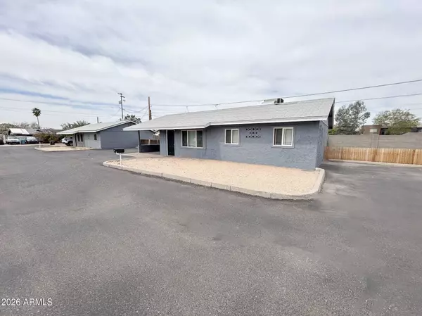 1524 W SAHUARO Drive #B, Phoenix, AZ 85029