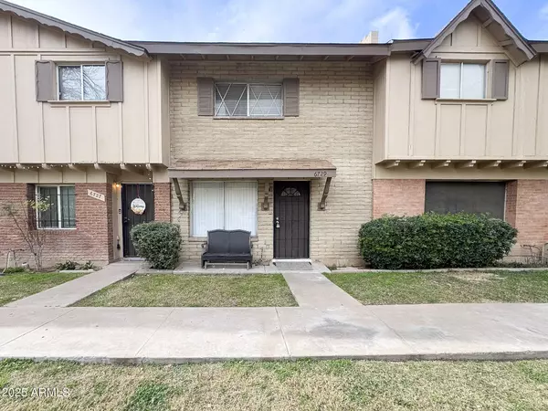 6729 N 44TH Avenue, Glendale, AZ 85301