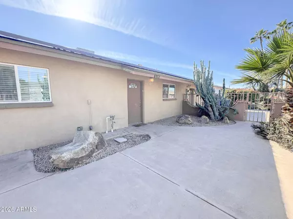 1003 W HOWE Street, Tempe, AZ 85281