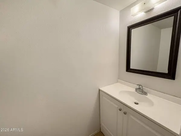 6541 N 44TH Avenue, Glendale, AZ 85301