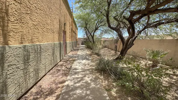 201 E COTTONWOOD Lane, Casa Grande, AZ 85122