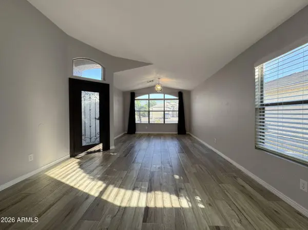 6491 W WAHALLA Lane, Glendale, AZ 85308