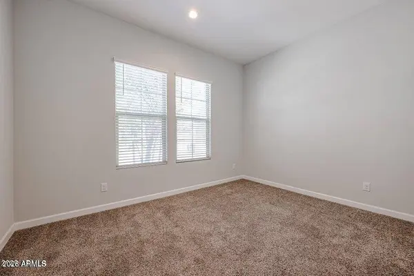6521 E MICHIGAN Avenue, Phoenix, AZ 85054