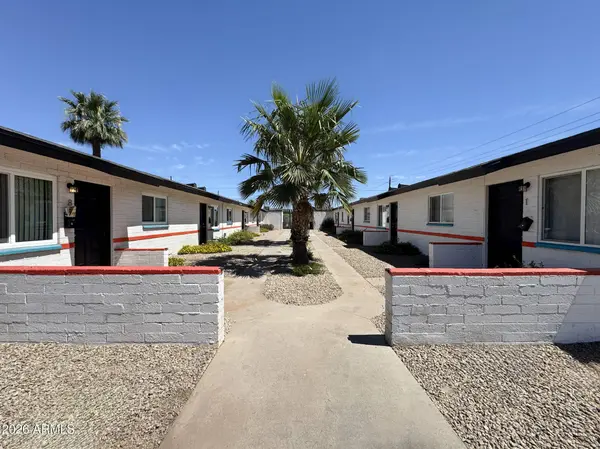 1342 W WILLETTA Street #5