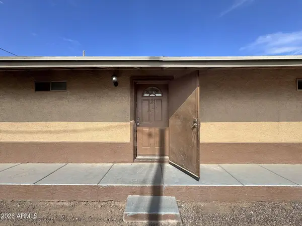1023 E OLD SOUTHERN Avenue #B, Phoenix, AZ 85042