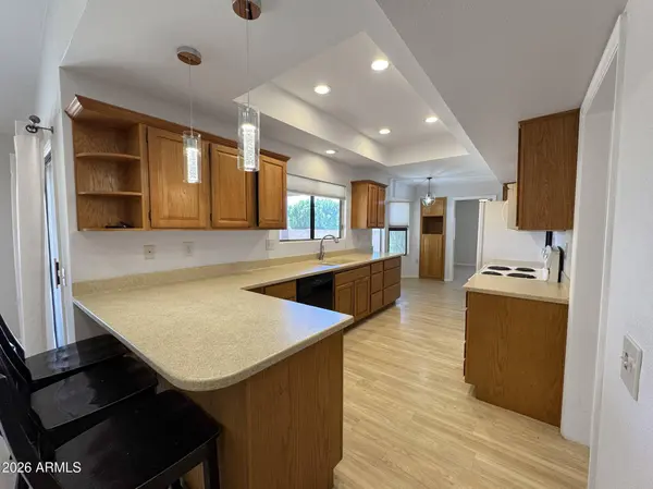 17211 N DESERT GLEN Drive