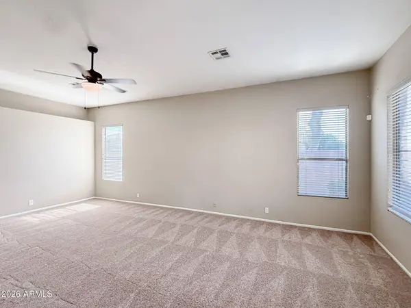 5946 W SACK Drive, Glendale, AZ 85308
