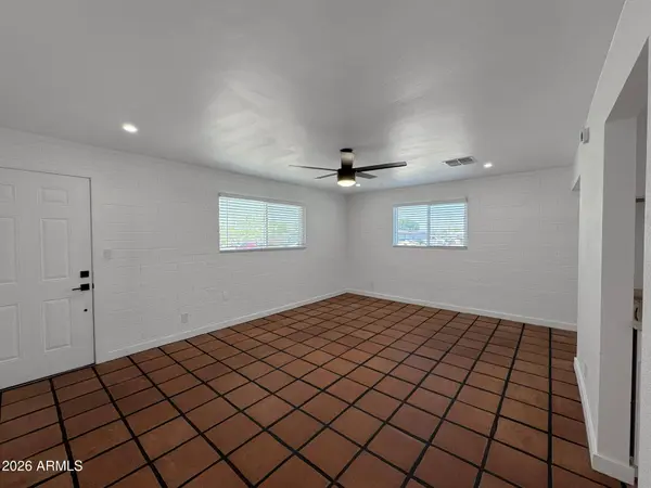 4933 E WILLETTA Street #6, Phoenix, AZ 85008