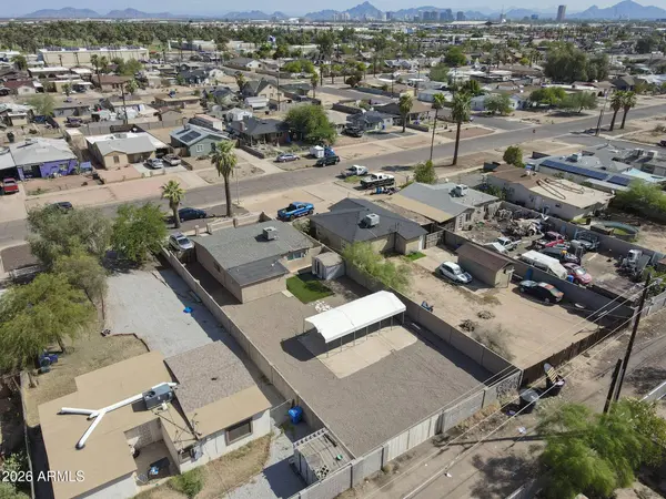 2421 W WASHINGTON Street, Phoenix, AZ 85009
