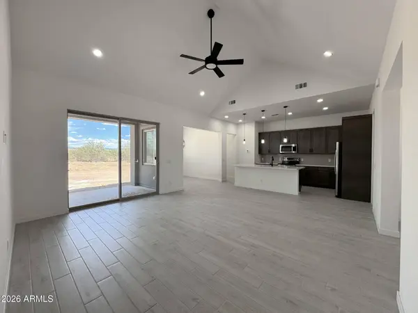 24034 N 197th Drive, Surprise, AZ 85387