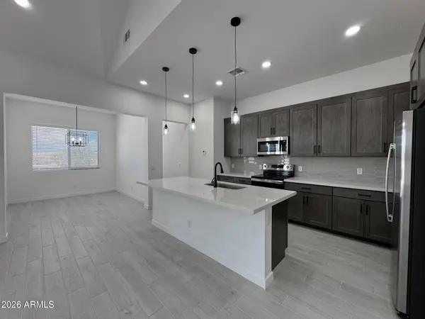 24045 N 197th Drive, Surprise, AZ 85387