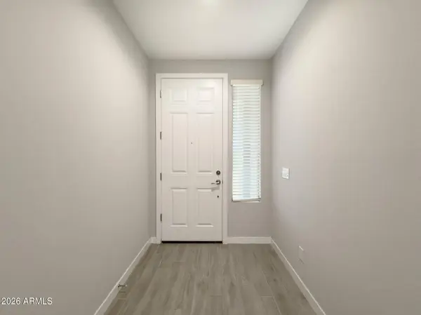 231 E SANTA CRUZ Drive, Phoenix, AZ 85085
