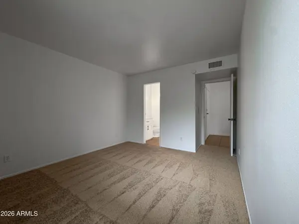 3202 W LOMA Lane #2, Phoenix, AZ 85051