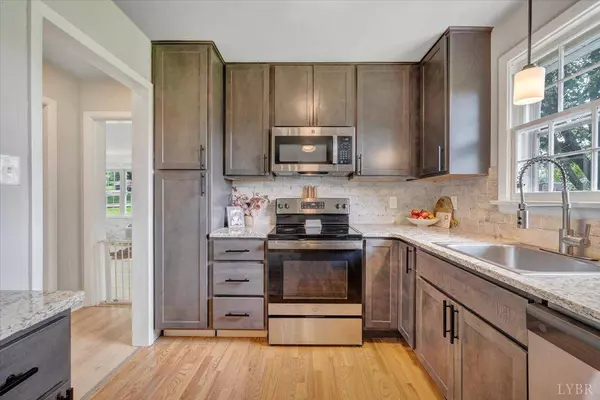 615 Sandusky DR, Lynchburg, VA 24502