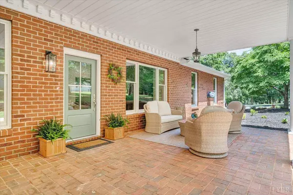 439 Wiggington, Lynchburg, VA 24502