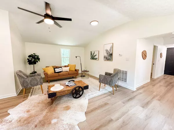 453 Plateau DR, Evington, VA 24550