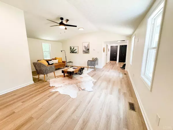 453 Plateau DR, Evington, VA 24550