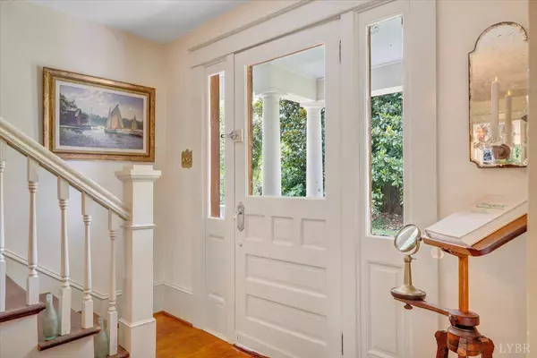 785 Jonesboro RD, Roseland, VA 22967