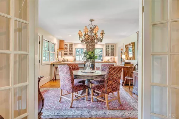 785 Jonesboro RD, Roseland, VA 22967