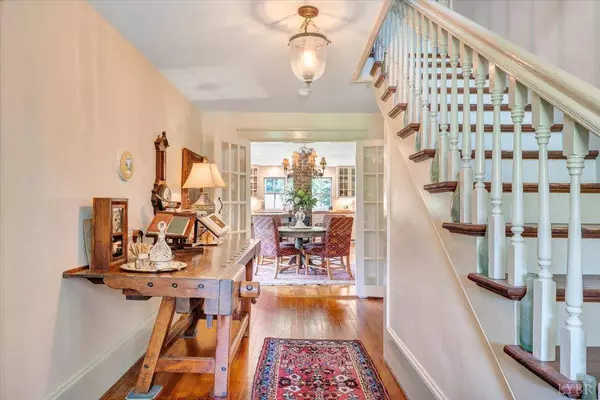 785 Jonesboro RD, Roseland, VA 22967