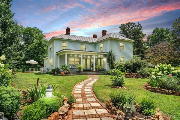 785 Jonesboro RD, Roseland, VA 22967