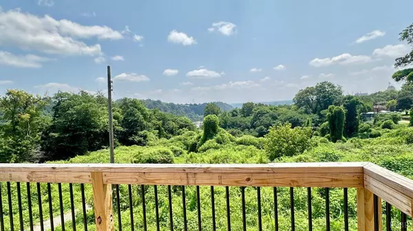 100 F ST, Lynchburg, VA 24504