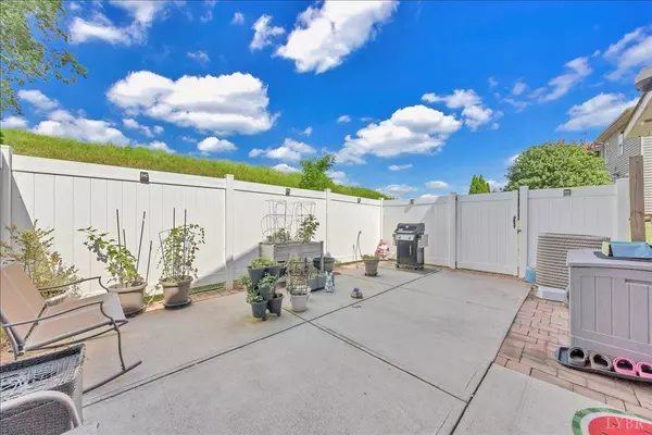 1069 Commonwealth CIR, Forest, VA 24551