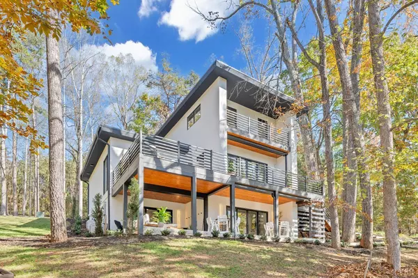 16358 Moneta RD, Moneta, VA 24121