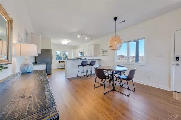 1137 Mariners WAY, Huddleston, VA 24104