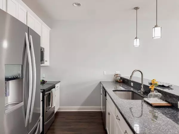 1201 Commonwealth Cir, Forest, VA 24551