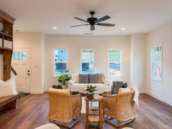 110 Aaron PL, Lynchburg, VA 24502