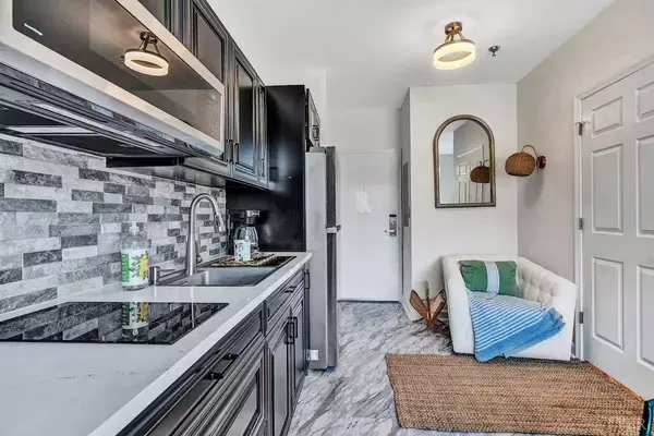 1273 Graves Harbor TRL, Huddleston, VA 24104